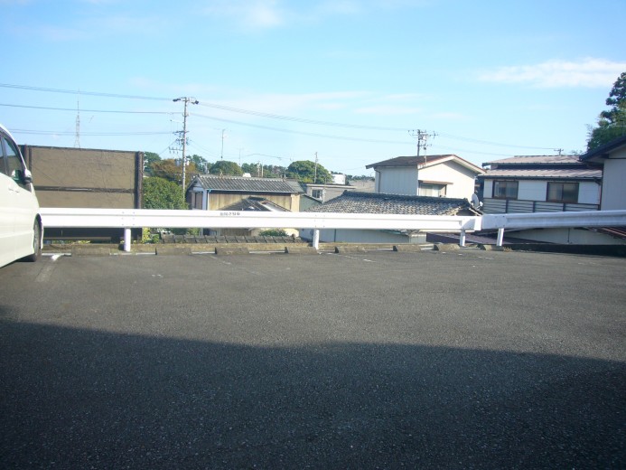 横列駐車場2台付